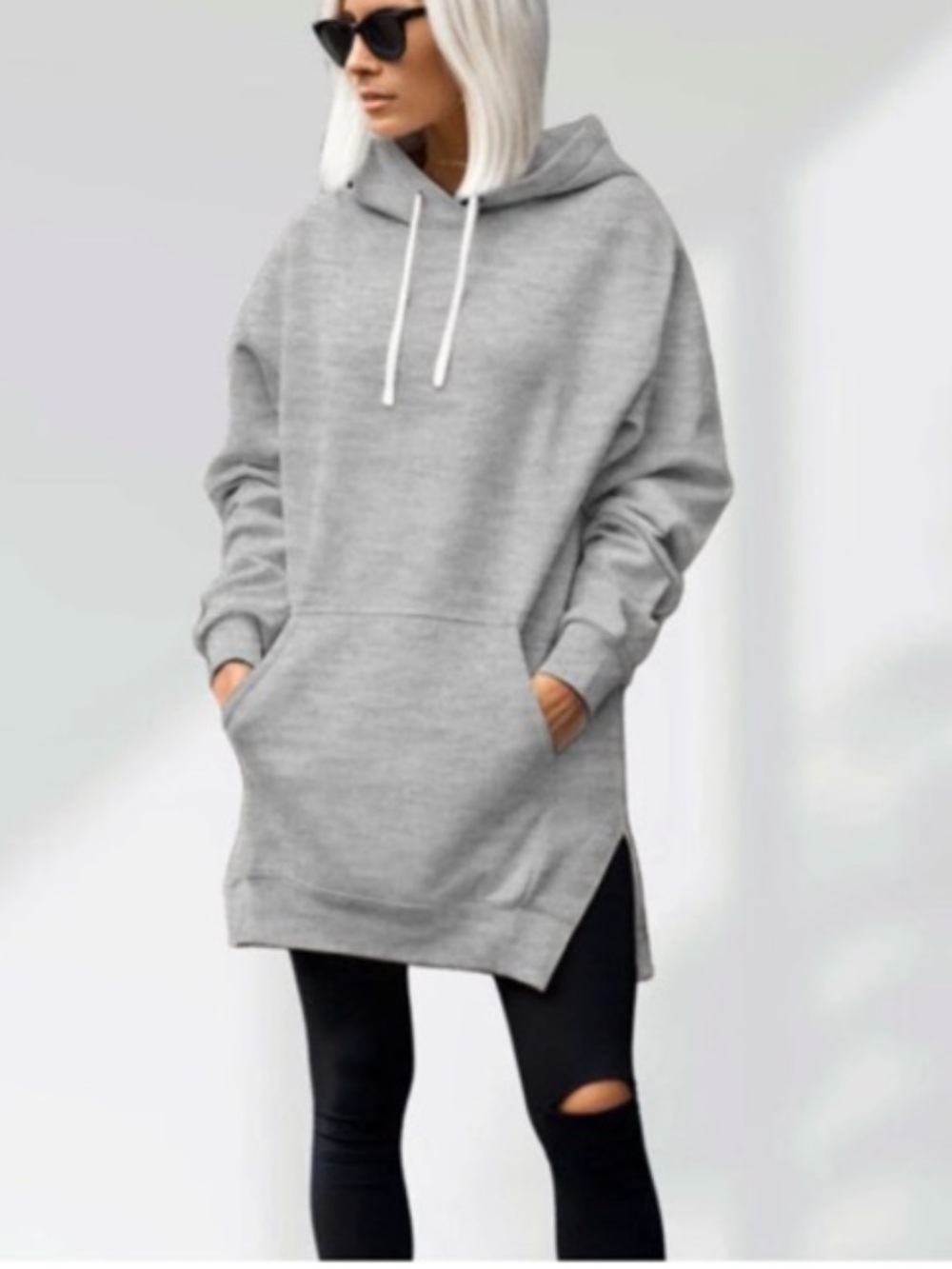 The Warmy Gray Oversized Hoodie Tunic with Kangaroo Pocket, size medium